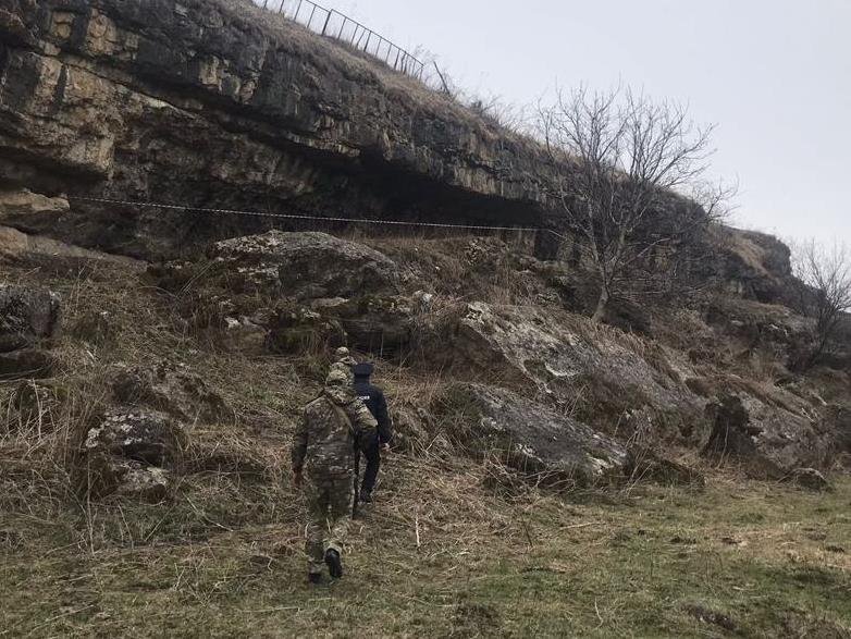 В Малокарачаевском районе Карачаево-Черкесии полицейские обнаружили боеприпасы